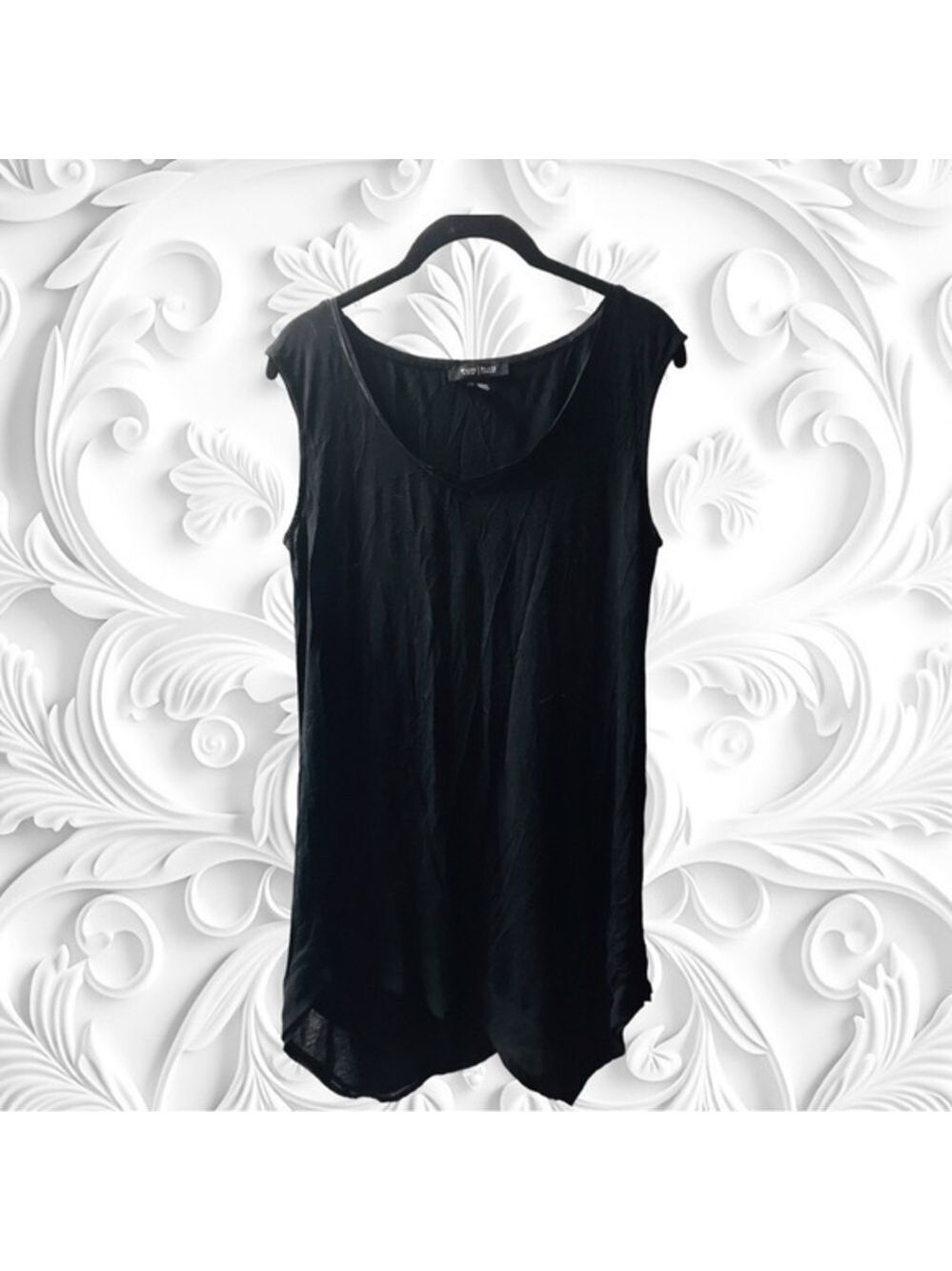 White House/Black Market Long Black Tank With Asymmetrical Hem Size Small